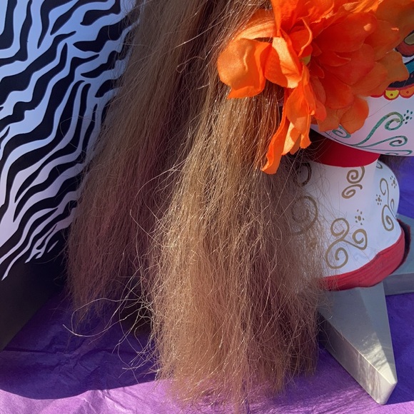 VINTAGE LA MUERTE BRATZ DOLL HEAD AND STAND - Picture 4 of 11